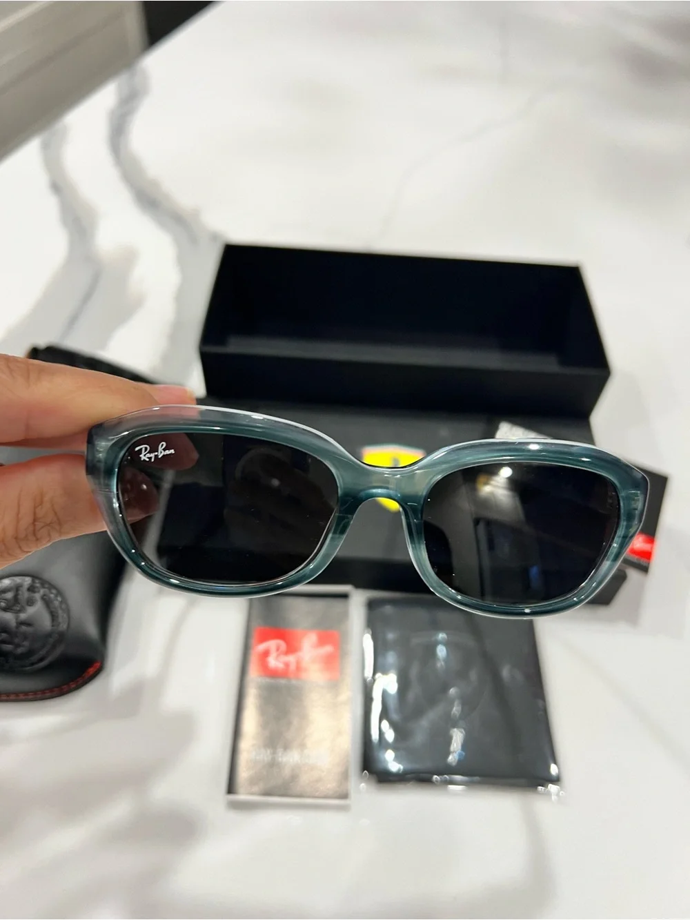 Ray-Ban must have